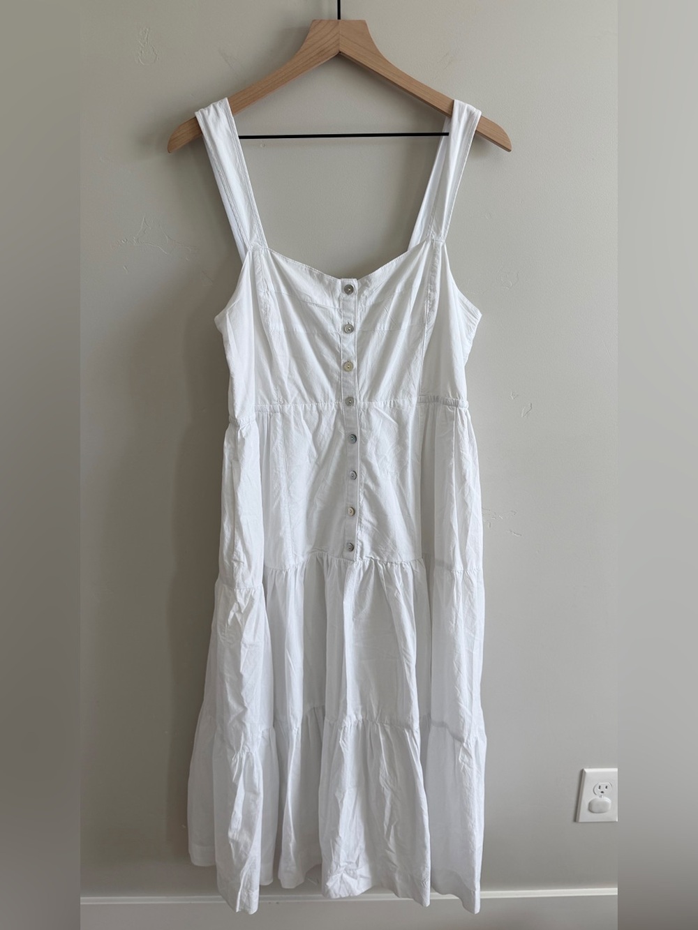 Madewell Button-Front Tiered Midi Dress in White - Picture 5 of 10